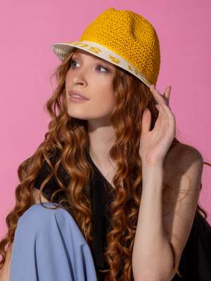 Шляпа трилби женская с плетеным верхом "Beach & sun" Женская летняя шляпа c узкими полями VINTAGE+  выполнена из 100% бумаги. Бумага это переработанная целлюлоза, из которой изготавливают бумажную пряжу. Шляпа имеет популярную форму «Трилби», она отлично держит форму, не мнется и не деформируется при транспортировке, что позволяет нам отказаться от дорогостоящих шляпных коробок и тем самым максимально сократить цену изделия. , шапки оптом, головные уборы оптом, береты оптом, шапки оптом Москва, шапки оптом Казань, шапки 2018 оптом, шапки 2018 оптом, Женская одежда оптом, свитшоты брюки. Женская трикотажная одежда оптом. трикотажные шапки оптом от производителя, модные шапки оптом, летние шляпы оптом, летние головные уборы оптом, бейсболки оптом, бейсболки стразовые оптом, интернет магазин головных уборов, производство и продажа головных уборов,
шапки оптом от производителя., модные шапки головные уборы оптом Россия, Москва, Казань от производителя. Женская одежда оптом, свитшоты брюки. Женская трикотажная одежда оптом.  Шапки оптом, оптовая продажа, головные уборы оптом, береты оптом, оптовая продажа головных уборов, шапки оптом, шляпки оптом, кепи оптом, шапки оптом Москва, шапки оптом Казань, шапки 2018 оптом, шапки 2018 оптом, трикотажные шапки оптом от производителя, модные шапки оптом, летние шляпы оптом, летние головные уборы оптом, бейсболки оптом, бейсболки стразовые оптом, интернет магазин головных уборов, производство и продажа головных уборов, шапки оптом от производителя.