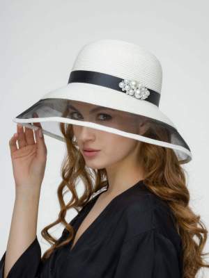 Шляпа женская классическая с широкими полями "Veronica" Женская летняя шляпа с широкими полями VINTAGE+ выполнена из 100% бумаги. Бумага  это переработанная целлюлоза, из которой изготавливают бумажную пряжу. Модель может регулироваться по размеру с помощью специальной утягивающей ленты, расположенной во внутренней части головного убора. Она отлично держит форму, не мнется и не деформируется при транспортировке, что позволяет нам отказаться от дорогостоящих шляпных коробок и тем самым максимально сократить цену изделия. , шапки оптом, головные уборы оптом, береты оптом, шапки оптом Москва, шапки оптом Казань, шапки 2018 оптом, шапки 2018 оптом, Женская одежда оптом, свитшоты брюки. Женская трикотажная одежда оптом. трикотажные шапки оптом от производителя, модные шапки оптом, летние шляпы оптом, летние головные уборы оптом, бейсболки оптом, бейсболки стразовые оптом, интернет магазин головных уборов, производство и продажа головных уборов,
шапки оптом от производителя., модные шапки головные уборы оптом Россия, Москва, Казань от производителя. Женская одежда оптом, свитшоты брюки. Женская трикотажная одежда оптом.  Шапки оптом, оптовая продажа, головные уборы оптом, береты оптом, оптовая продажа головных уборов, шапки оптом, шляпки оптом, кепи оптом, шапки оптом Москва, шапки оптом Казань, шапки 2018 оптом, шапки 2018 оптом, трикотажные шапки оптом от производителя, модные шапки оптом, летние шляпы оптом, летние головные уборы оптом, бейсболки оптом, бейсболки стразовые оптом, интернет магазин головных уборов, производство и продажа головных уборов, шапки оптом от производителя.